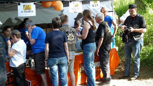 D2010_0605_180503AA.JPG