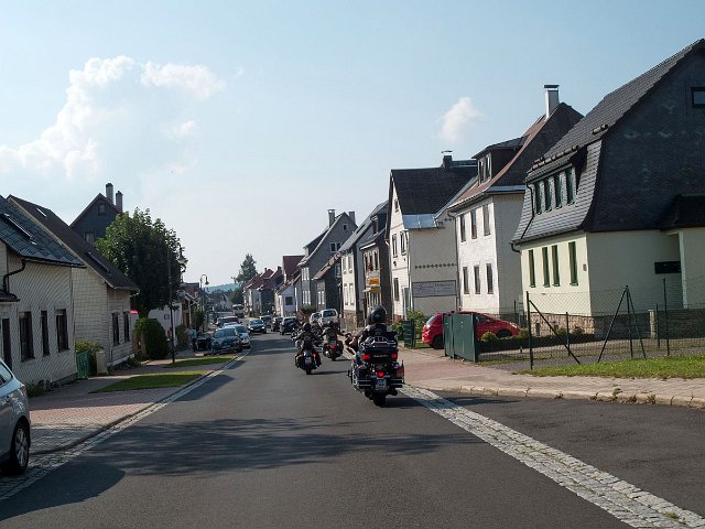 097.jpg